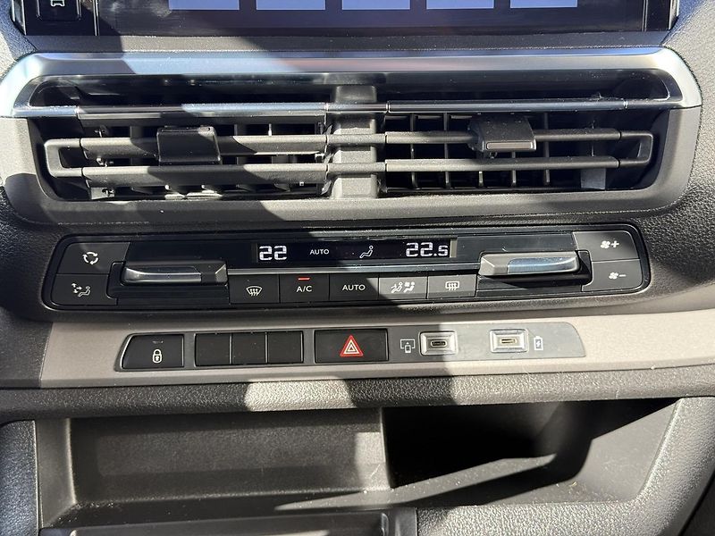 Fiat Ulysse (2026) Icon 2.2 MTJ 180k AT8 L3 - fotka 20 z 25