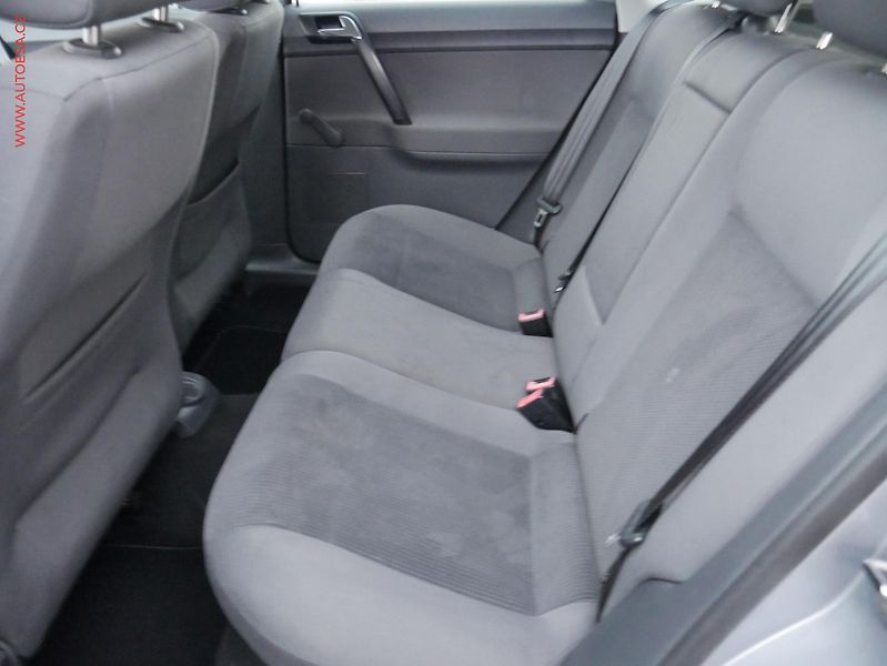 Volkswagen Polo (2008) 1.2 i, 2.maj,ČR, Comfortline - fotka 10 z 15
