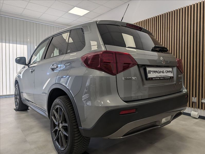 Suzuki Vitara 1.4 HYBRID ALLGRIP - fotka 7 z 34