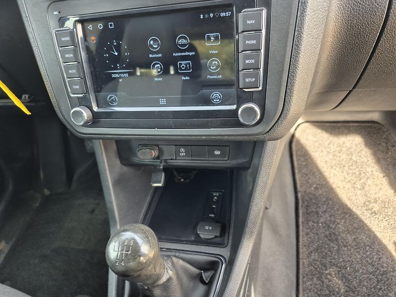 Volkswagen Caddy (2018) 2.0Tdi Maxi po rozvodech - fotka 18 z 24