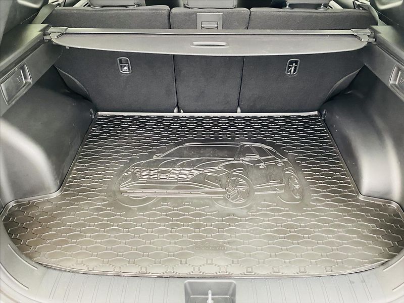 Hyundai Tucson 1,6 T-GDi MHEV 132kW 4x4 - fotka 23 z 28