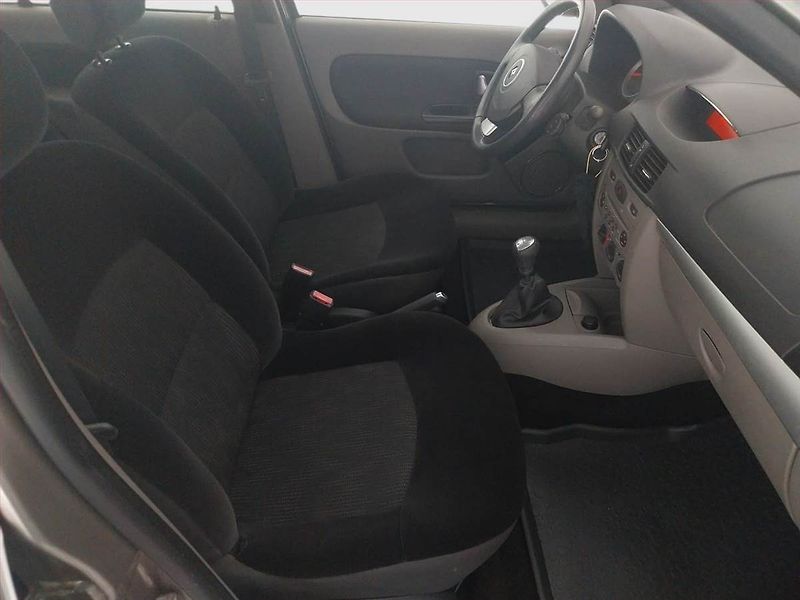 Renault Thalia (2011) 1.2 16V, po STK, rezervace - fotka 9 z 14