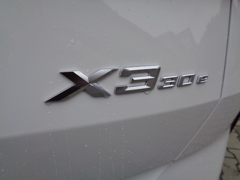 BMW X3 xDrive 30e M Sport - fotka 26 z 26