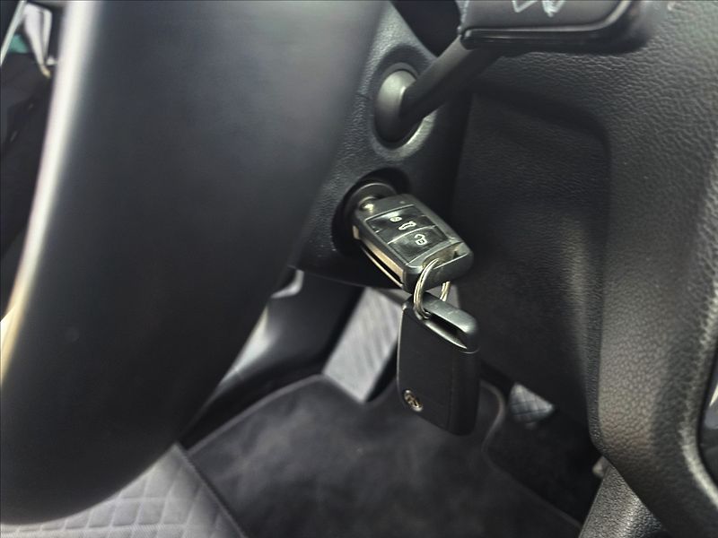 Volkswagen Tiguan 1,4 TSi 110KW COMFORTLINE - fotka 37 z 49