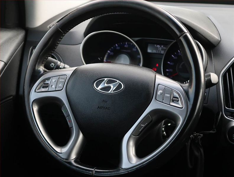 Hyundai ix35 (2014) 1.6 GDI, Serv.kniha, Tempomat - fotka 16 z 18