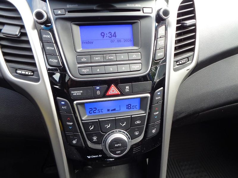 Hyundai i30 1.6i GDI Weekend - fotka 15 z 25