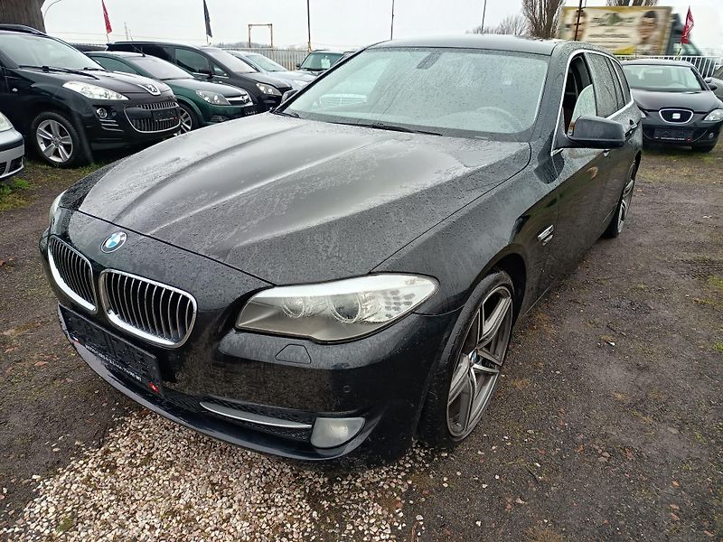 BMW Řada 5 (2011) 535i xDrive - fotka 7 z 50