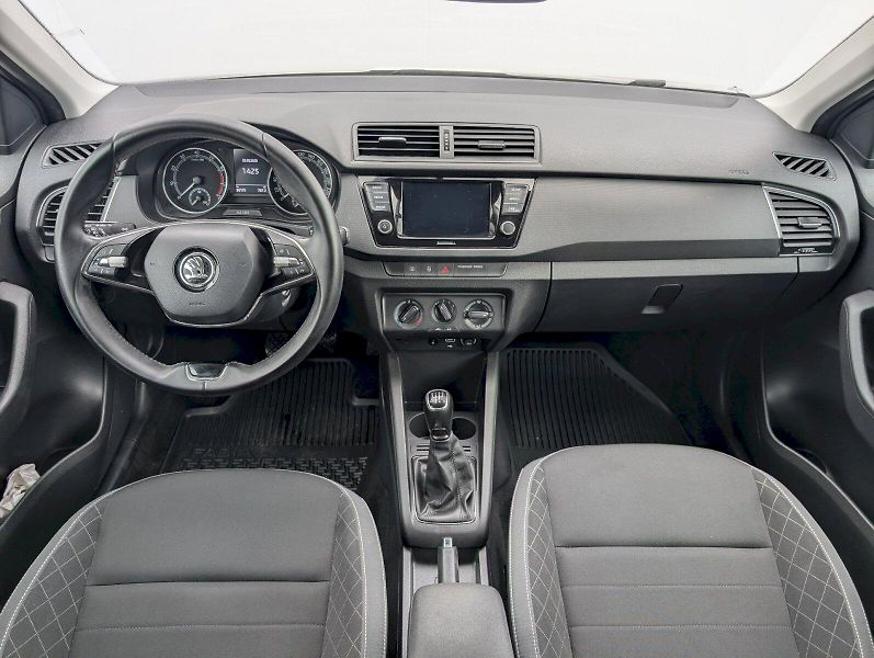 Škoda Fabia (2023) Combi 1.0 TSI / 70 kW Ambition - fotka 5 z 30