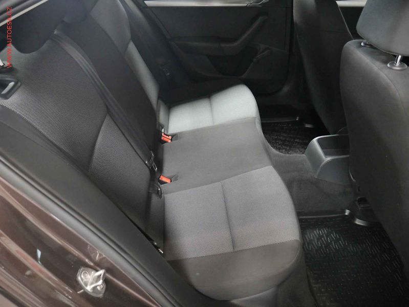 Škoda Octavia (2016) 1.2 TSi, 2.maj,ČR, AC - fotka 11 z 17
