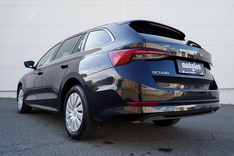 Škoda Octavia 2.0 TDi - fotka 11 z 28