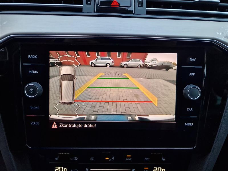 Volkswagen Passat 2.0TDI 147kW 4MOT DSG Eleg. - fotka 27 z 50