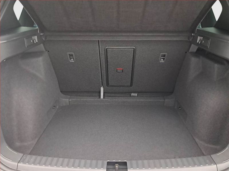 Seat Ateca (2024) 1.5 TSI - fotka 14 z 19