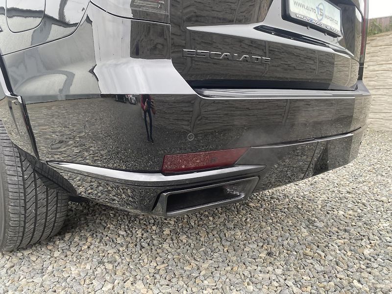Cadillac Escalade 6.2i V8 430PS FULL 46TKM LPG!! - fotka 39 z 168