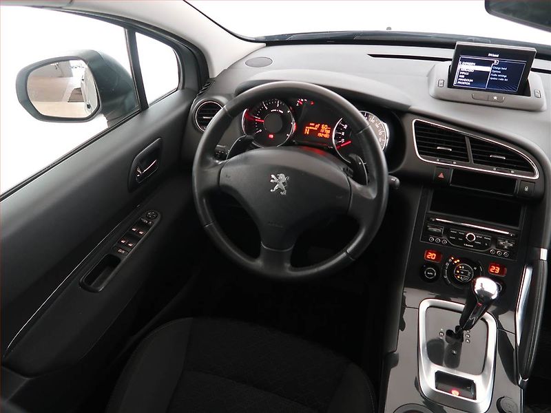 Peugeot 3008 (2014) 1.6 HDi, Automat, Navi - fotka 7 z 24