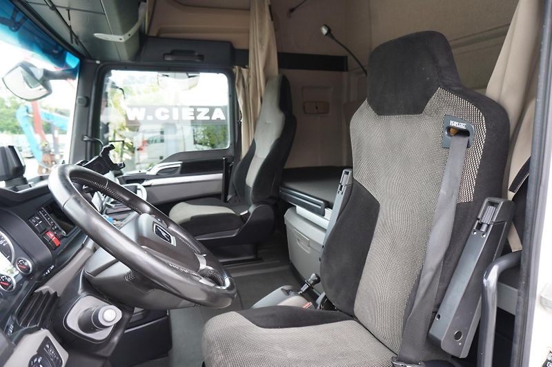 MAN TGX (2021) tractor unit + tipper - fotka 8 z 14