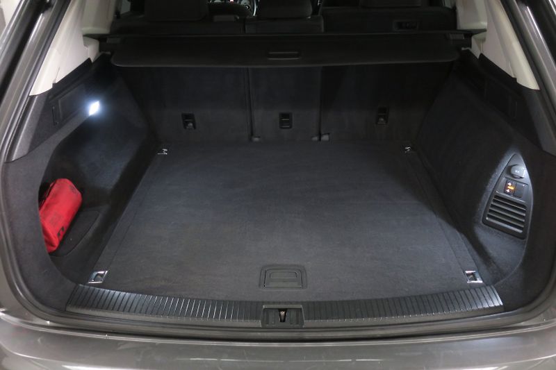 Volkswagen Touareg (2022) 3,0 TDI V6 ČR tažné 3,5t - fotka 46 z 50