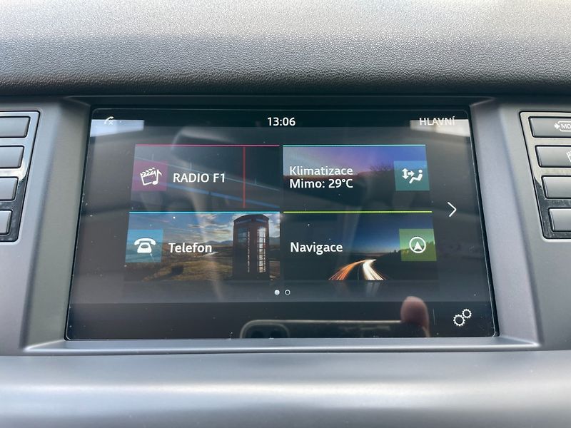Land Rover Discovery Sport (2016) 2.0Td4 110kW 4x4 HSE - fotka 23 z 30