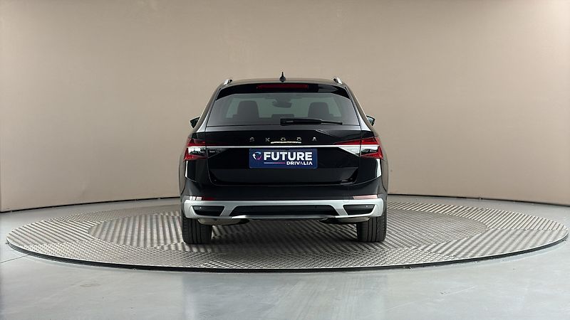 Škoda Superb 2.0 TSI DSG 4x4 Scout Combi - fotka 5 z 36