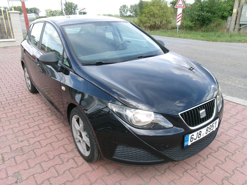 Seat Ibiza (2009) 1,4 16V KLIMA - fotka 4 z 27