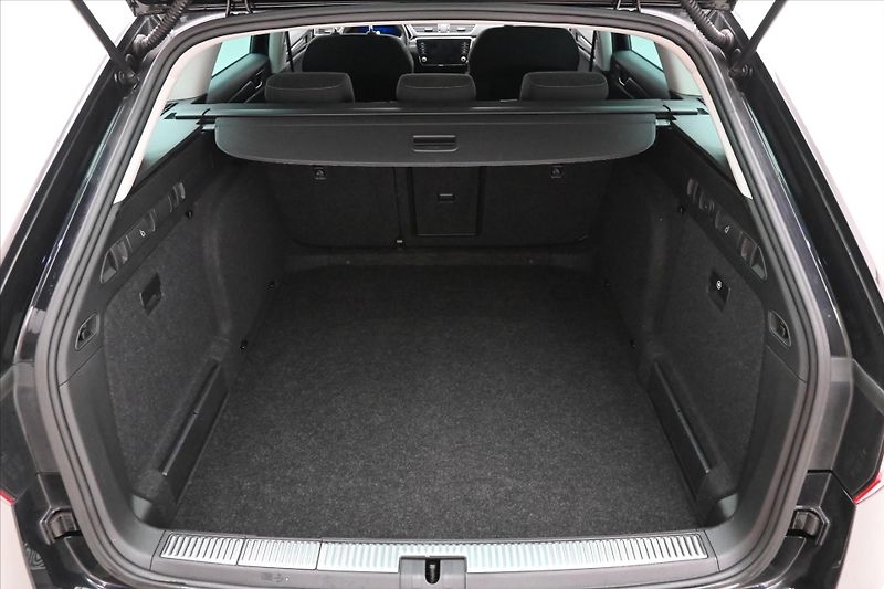 Škoda Superb 1,5 TSI 110 kW DSG Business Zá - fotka 10 z 32