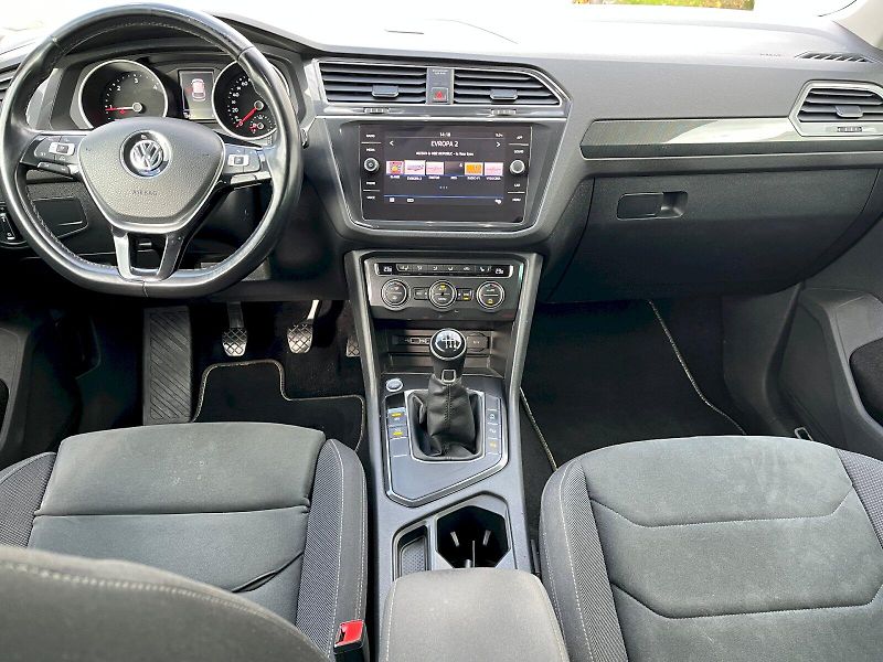 Volkswagen Tiguan (2018) 2.0 TDI 85 kW BMT Trendline - fotka 9 z 26
