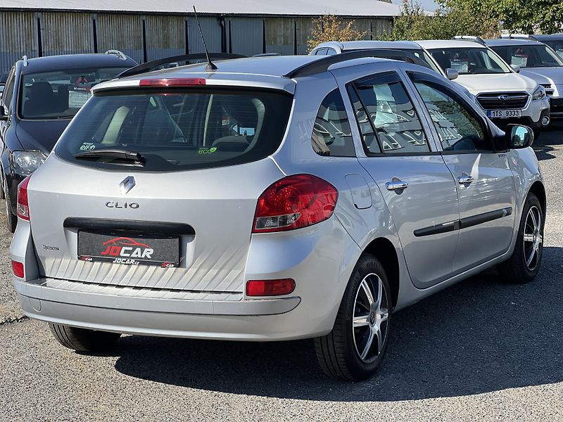 Renault Clio 1.2i 16v KLIMA KOUPENO V ČR - fotka 7 z 34