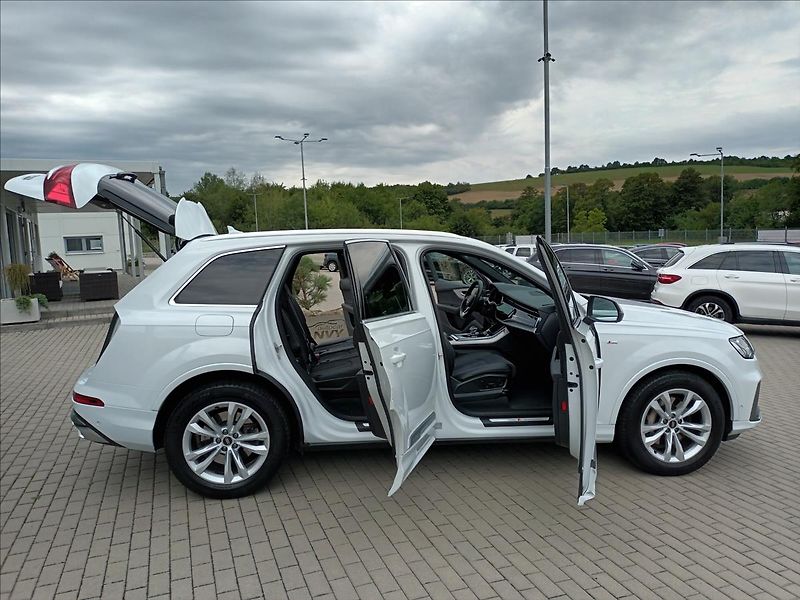 Audi Q7 3,0 55 TFSI S-LINE 250 kW,ČR, - fotka 9 z 42