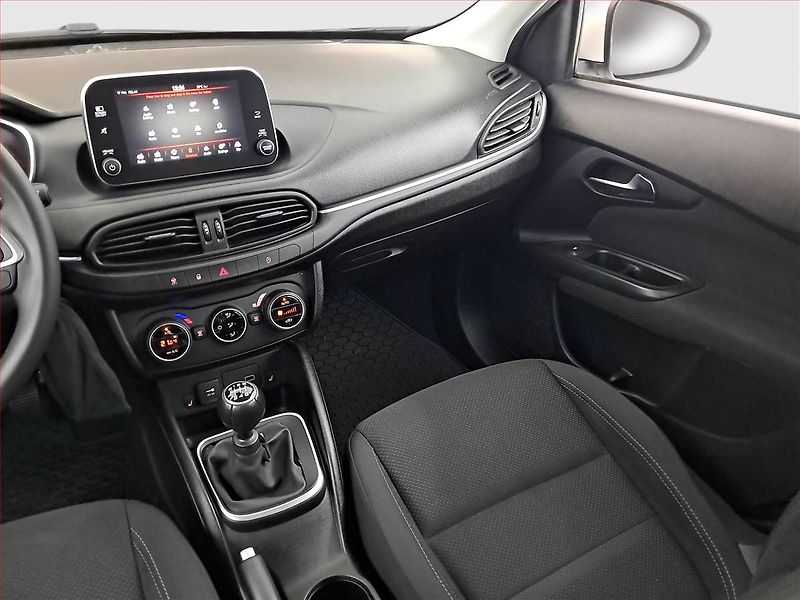 Fiat Tipo (2019) 1.4 T-Jet, Serv.kniha - fotka 8 z 18