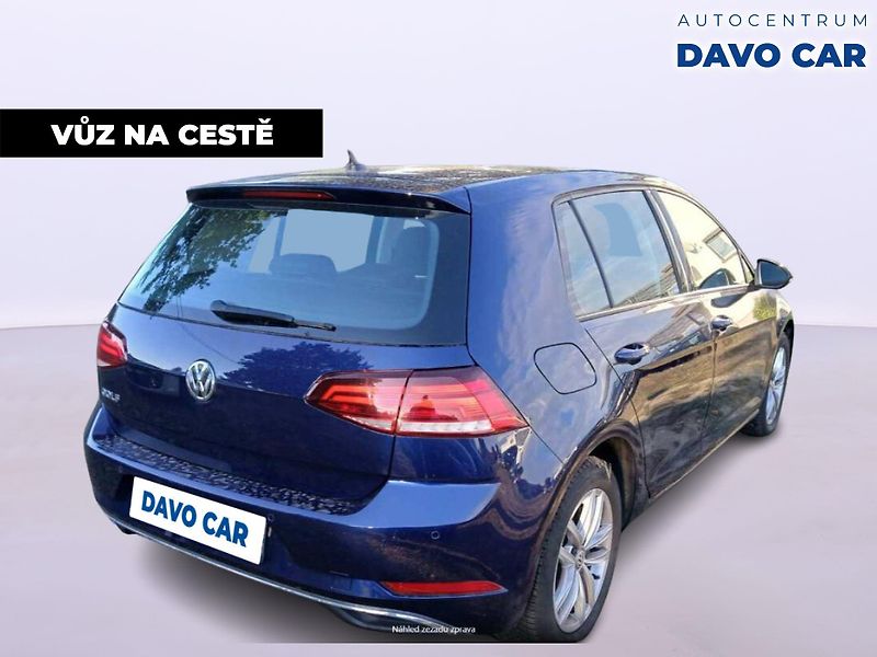 Volkswagen Golf 1,0 TSI 81 kW DSG Navi - fotka 3 z 10