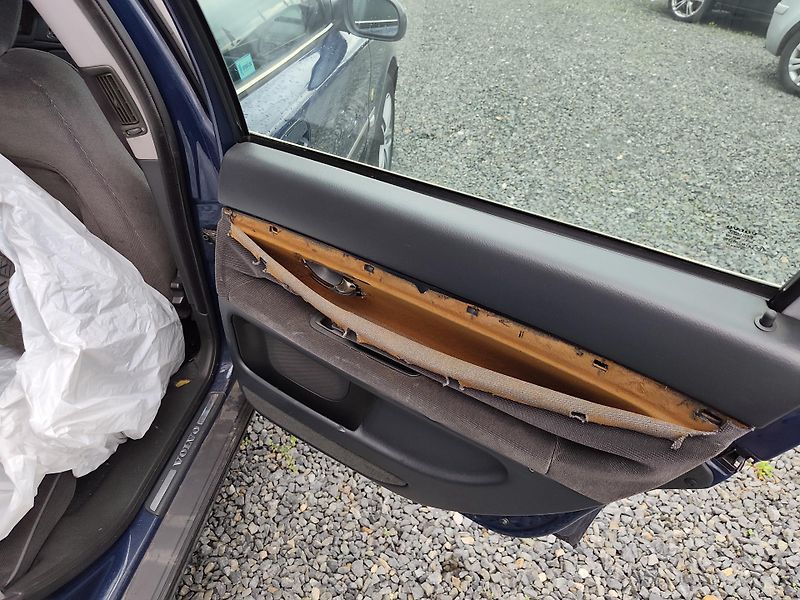Volvo S80 - fotka 16 z 18