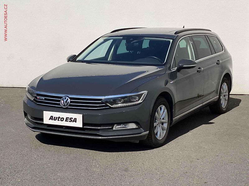 Volkswagen Passat (2018) 2.0 TDi 4x4, Comfortline - fotka 3 z 18