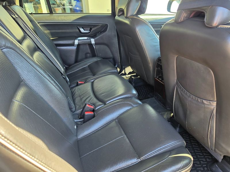 Volvo XC90 (2010) 2.4 D5 AWD 7míst,Rozvody,Navi - fotka 20 z 25