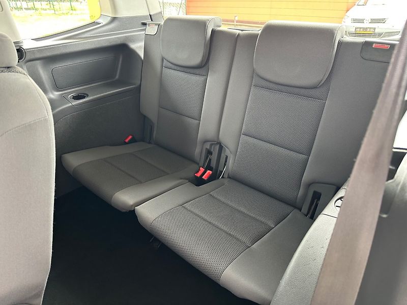 Volkswagen Touran (2011) 1.2TSi PĚKNÝ STAV, PO SERVISU - fotka 16 z 18