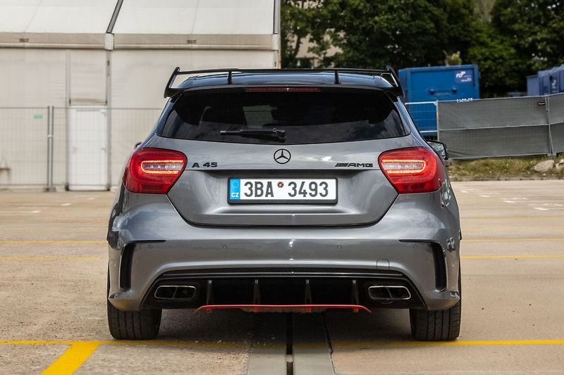 Mercedes-Benz Třídy A 4MATIC 2013 - fotka 6 z 41
