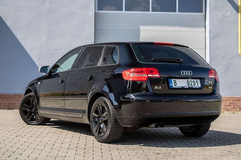 Audi A3 MT/5 FWD 77kW - fotka 7 z 17