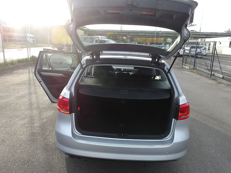 Volkswagen Passat 2,0TDi 103kW Nová Spojka! - fotka 22 z 33