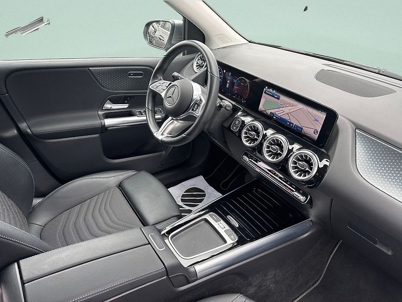 Mercedes-Benz Třídy B 180d PROGRESSIVE - fotka 12 z 22