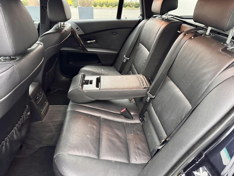 BMW Řada 5 (2005) 530i MANUÁL M-Paket PDC Navi - fotka 14 z 16