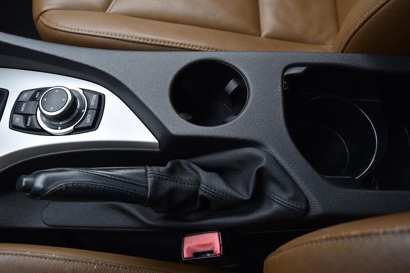 BMW X1 xDrive20d,KŮŽE,NAVI,TEMP,KLIMA - fotka 32 z 50