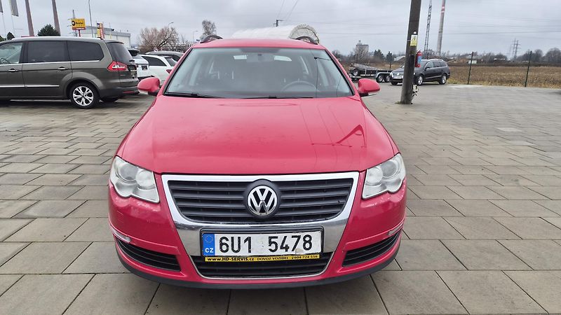 Volkswagen Passat 1.8 TSi combi  - fotka 2 z 16