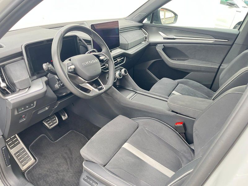 Škoda Kodiaq (2025) SPORTLINE 4X4 TD 142/2.0 A7A - fotka 14 z 35