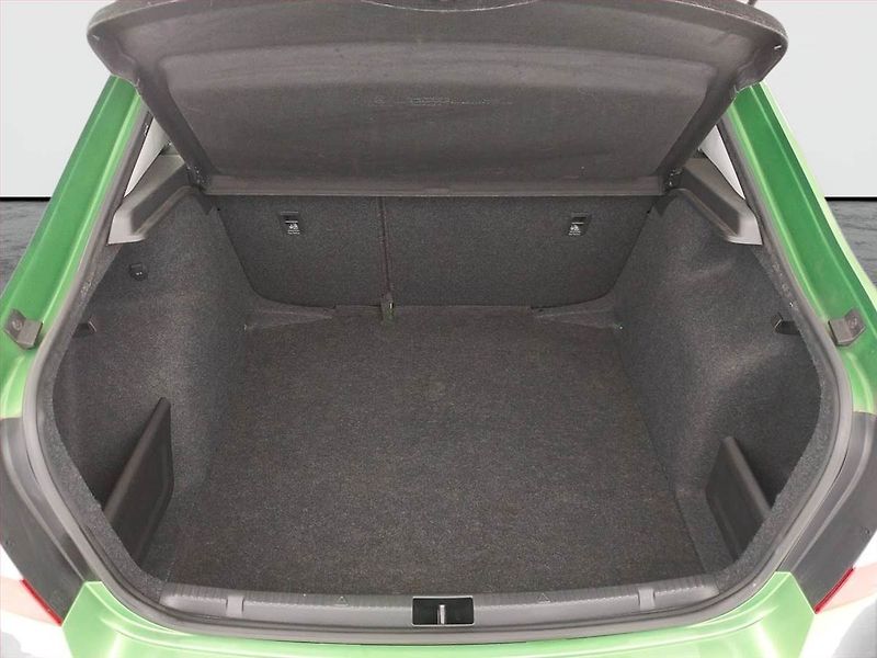 Škoda Rapid (2018) Ambition 1.0 TSI - fotka 14 z 17