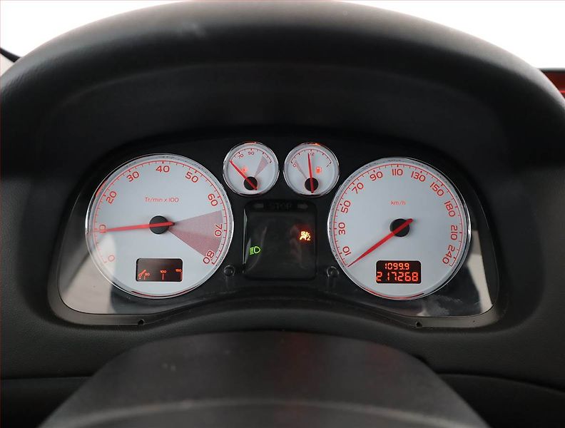 Peugeot 307 (2006) 1.6 16V, dobrý stav - fotka 8 z 12