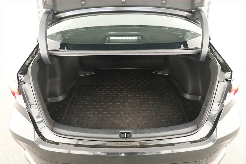 Toyota Corolla (2025) 1.8 Hybrid - fotka 15 z 16