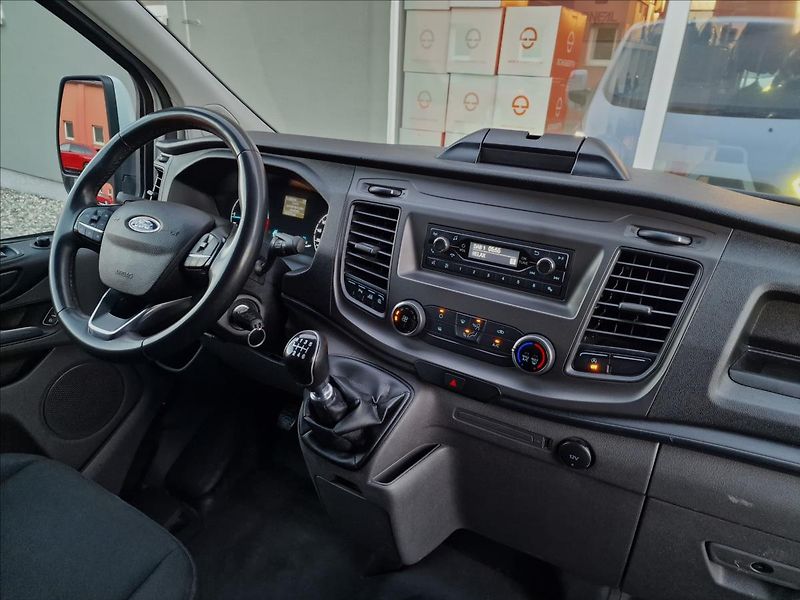 Ford Transit Custom 2.0TDCi Trend L1,ČR,1.Majitel - fotka 35 z 45