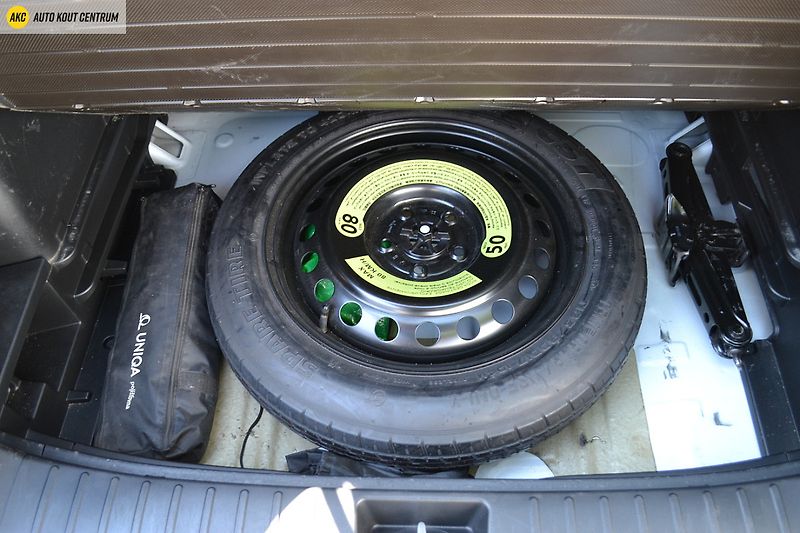 Hyundai Tucson 1.6CRDi SMART - fotka 18 z 55