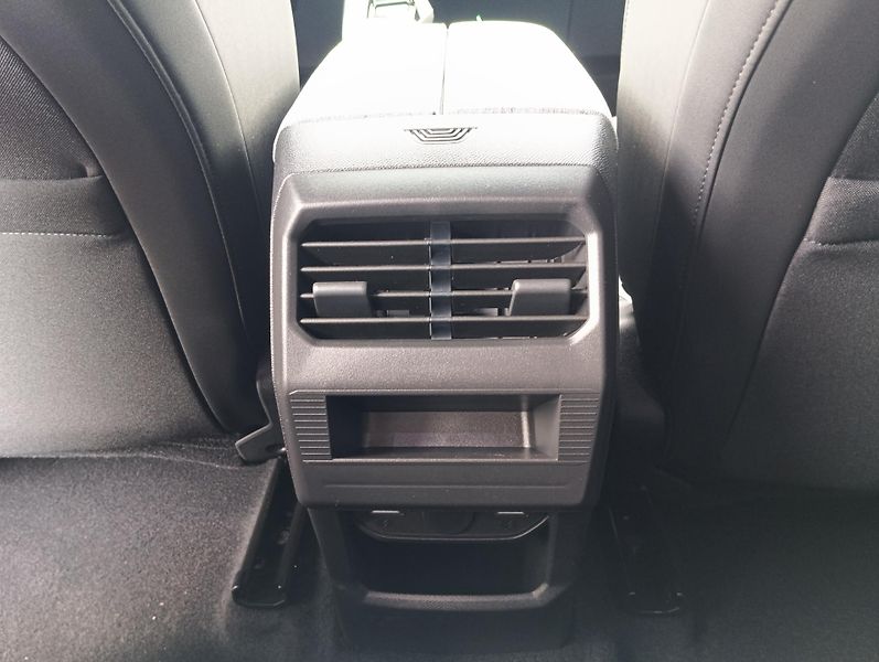 Peugeot 3008 (2026) ALLURE Hybrid 145 e-DCS6 - fotka 19 z 22