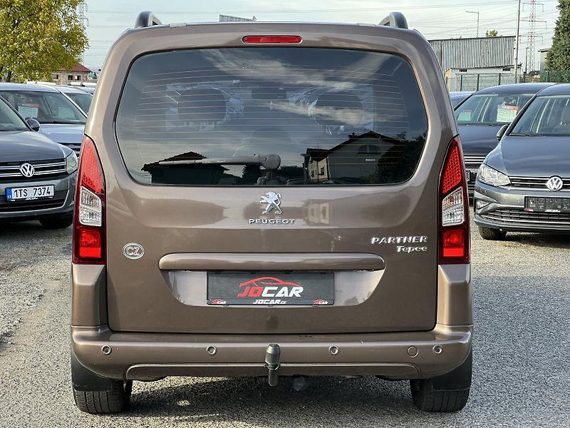 Peugeot Partner Tepee 1.6i KLIMA KOUPENO V ČR 1.MAJ. - fotka 6 z 37