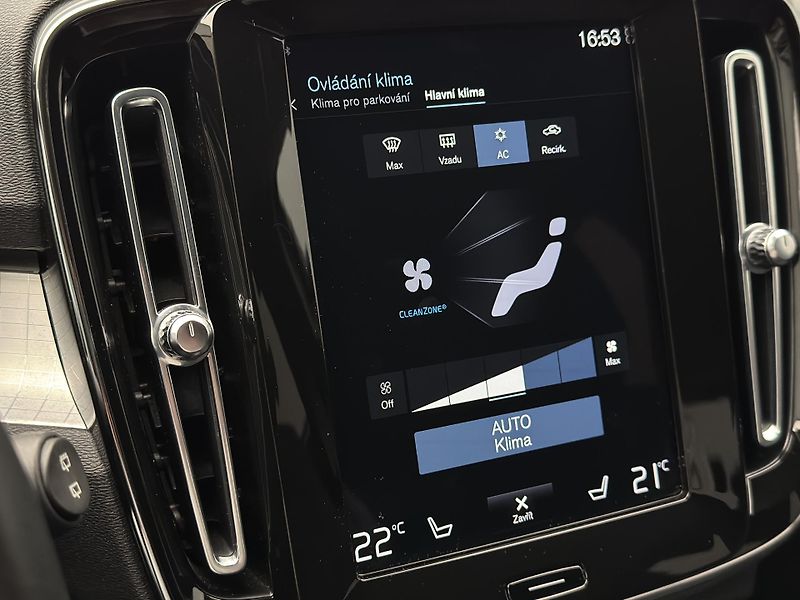 Volvo XC40 T3 MOMENTUM CZ 1.maj - fotka 43 z 47