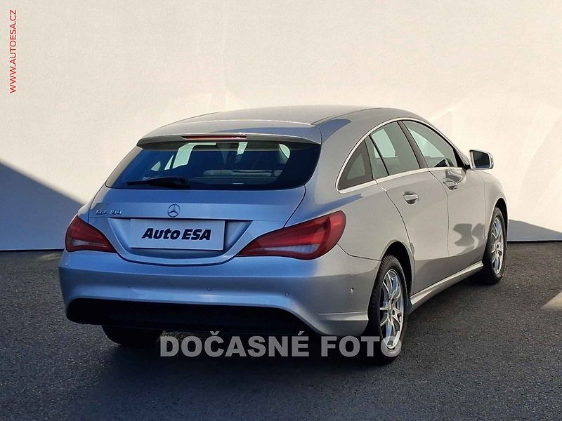 Mercedes-Benz CLA (2016) 1.6 CGi 180, ČR, AT - fotka 4 z 17